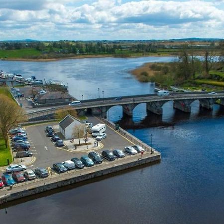 24 Beds In Carrick On Shannon Ngoại thất bức ảnh